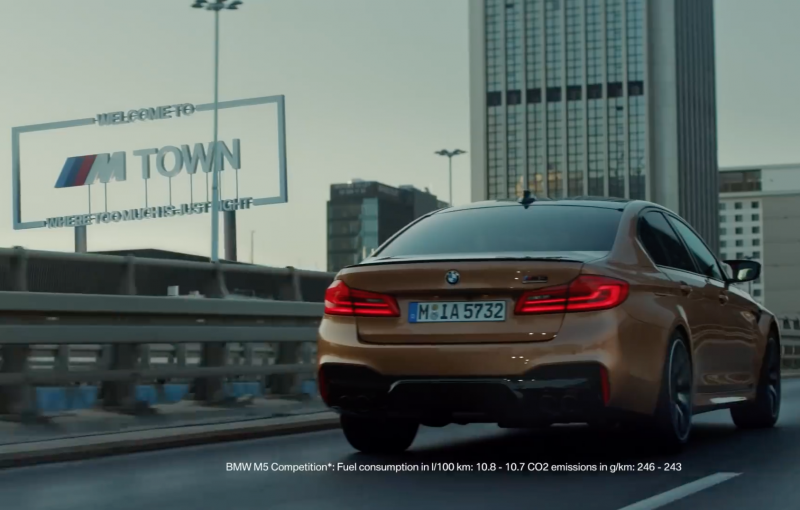 BMW M TOWN TRAILER